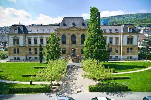 Hauptgebäude der Universität Neuenburg 