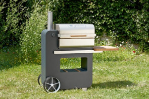 Der Holzpelletgrill Bob Grillson 2014 Premium ist der weltweit erste Grill mit Smartphone-Steuerung: Damit haben Sie auf Ihrem Smartphone zum Beispiel die aktuelle Grilltemperatur stets im Blick. 